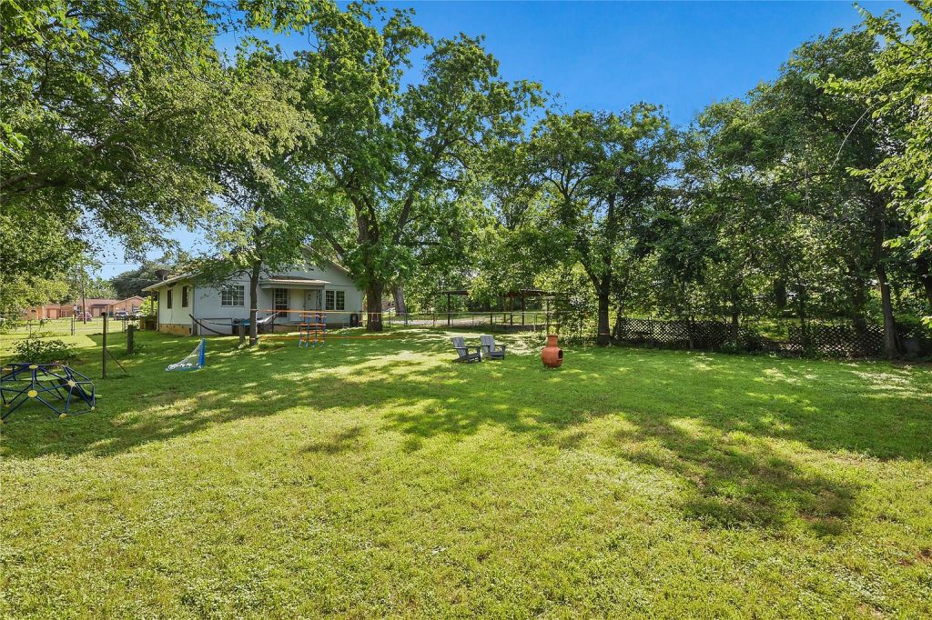 528 Old Mcdade Road