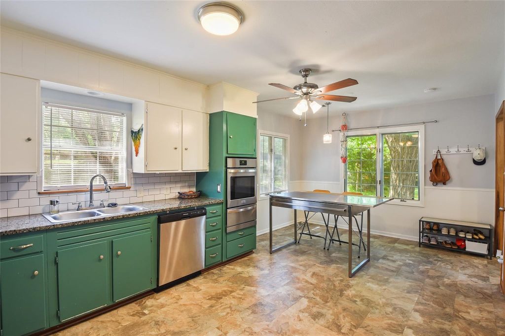 528 Old Mcdade Road