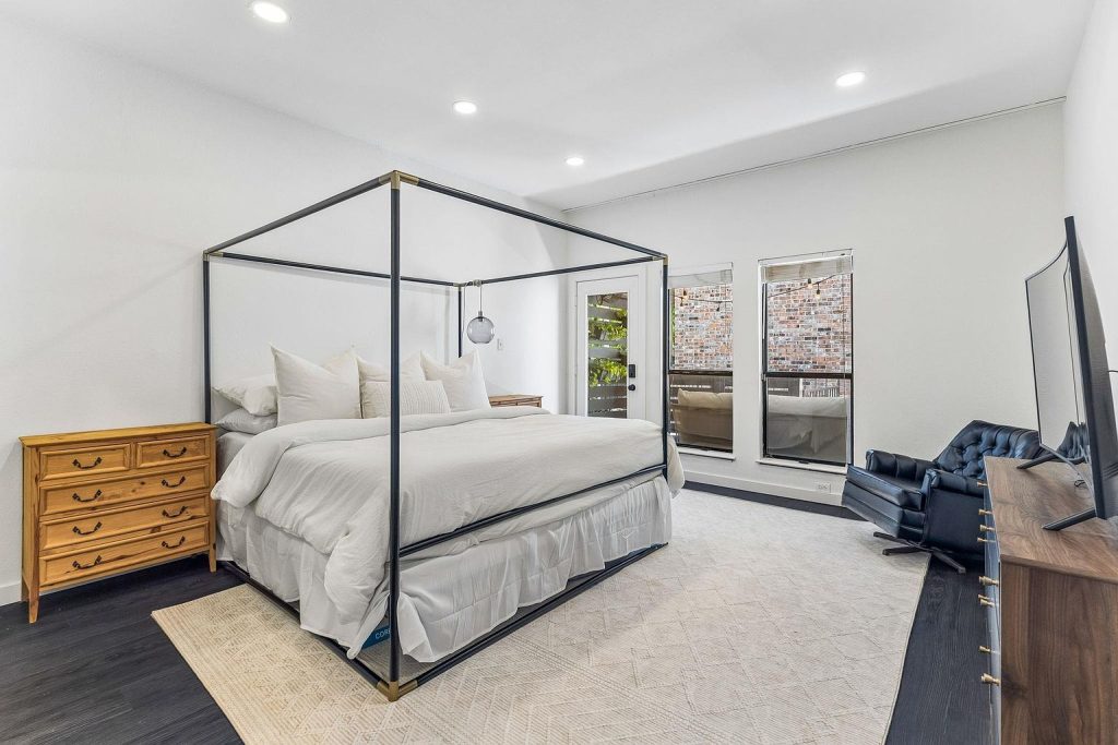 1404 Norwalk Lane APT 204