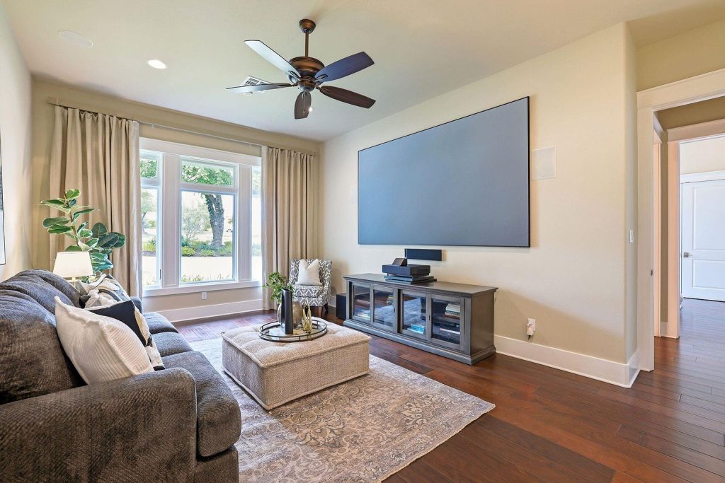 18601 Madrone Vista Drive