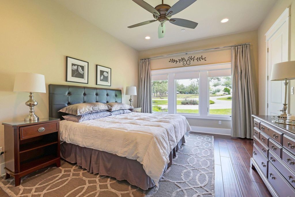 18601 Madrone Vista Drive