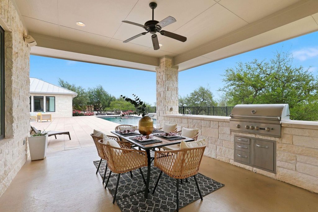 18601 Madrone Vista Drive