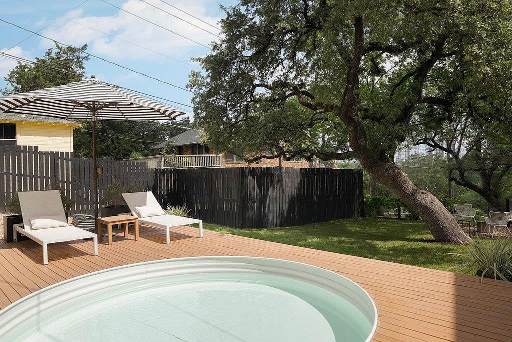 1304 Travis Heights Boulevard