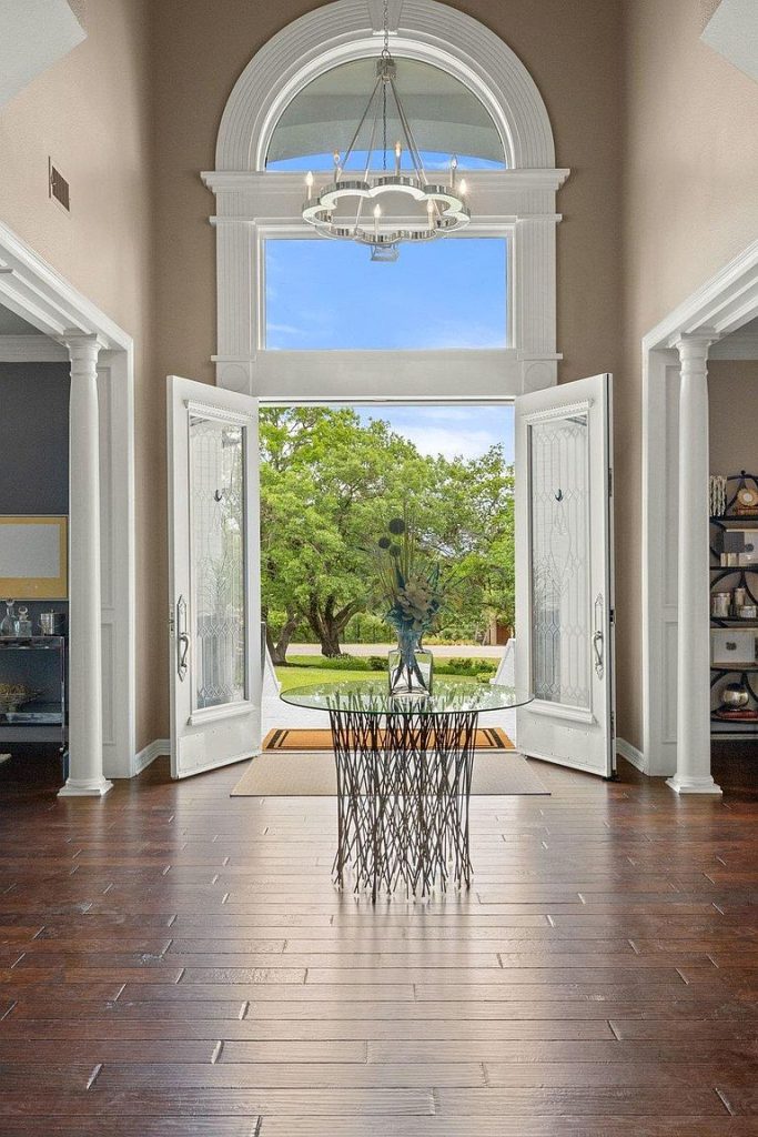 7609 Sandia Loop