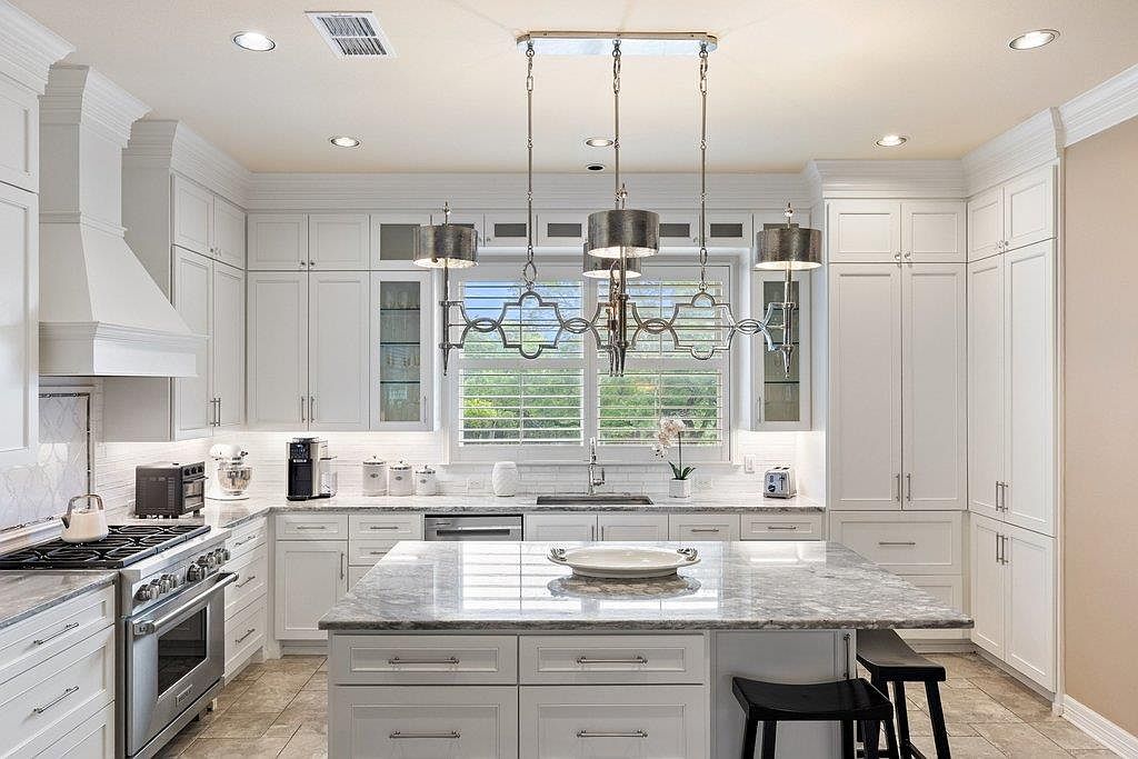 7609 Sandia Loop