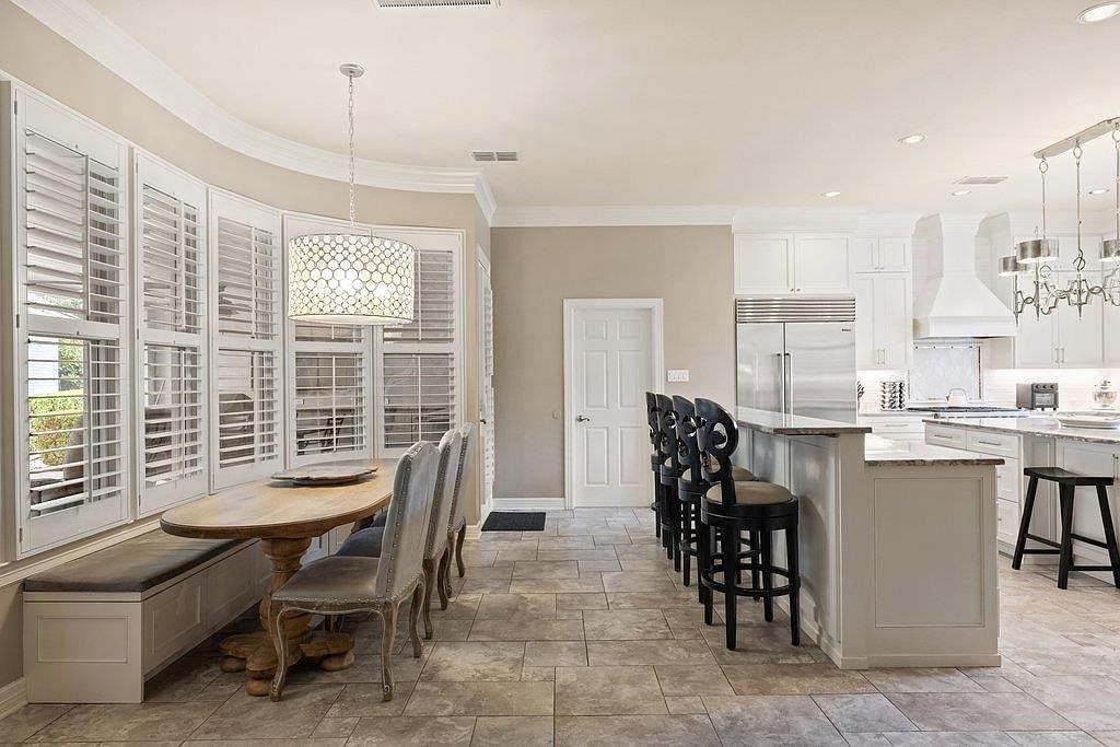 7609 Sandia Loop