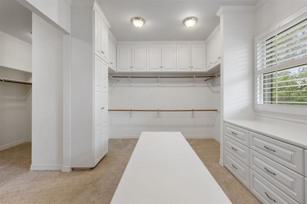 7609 Sandia Loop