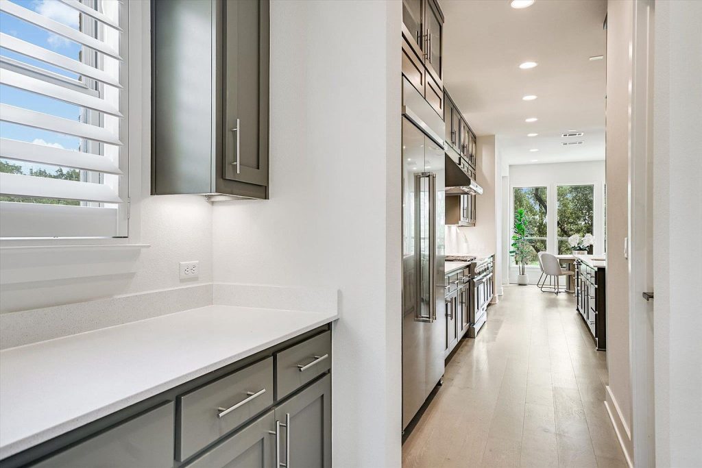 10809 Albero Cove