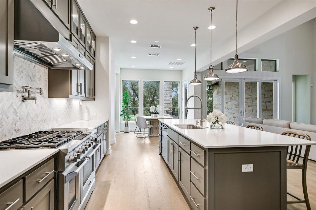 10809 Albero Cove