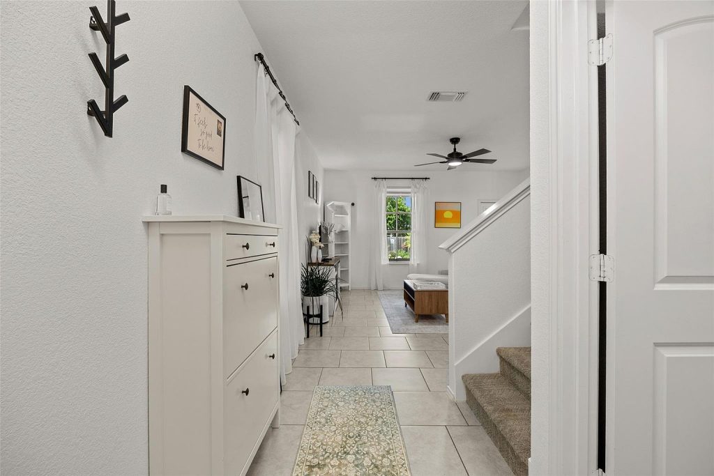 2601 Chandler Creek Boulevard Unit 11