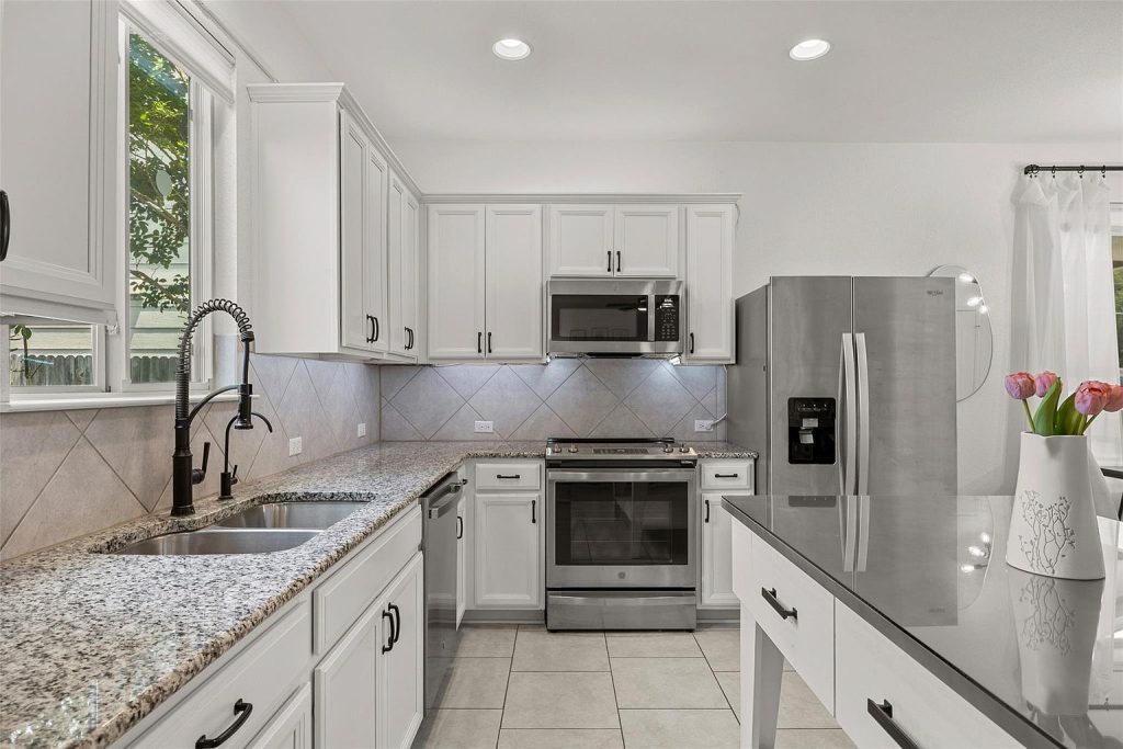 2601 Chandler Creek Boulevard Unit 11