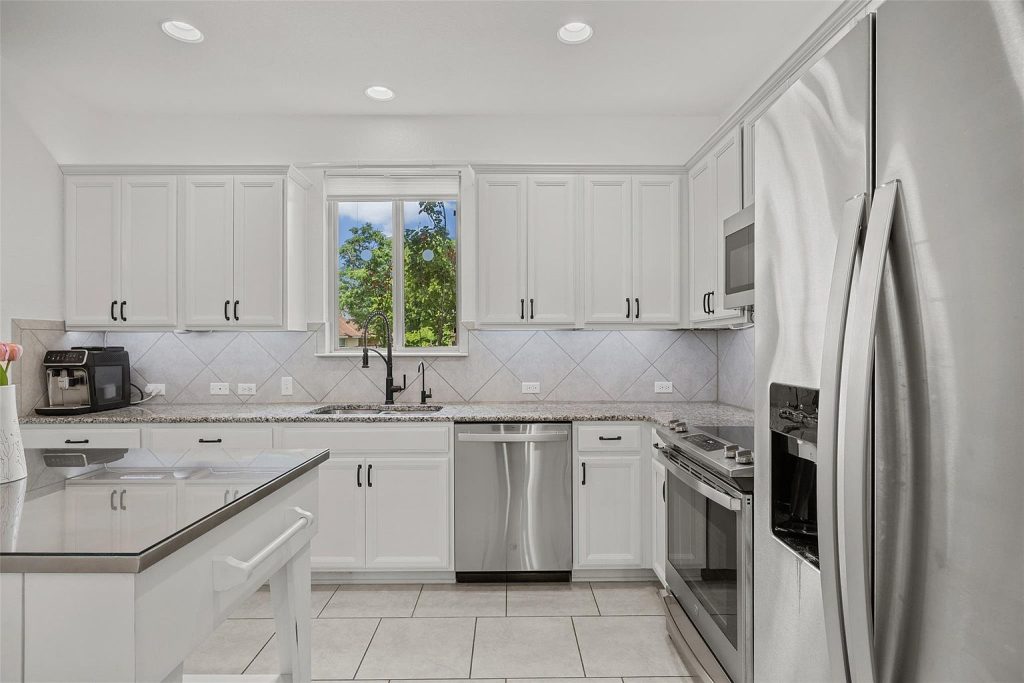 2601 Chandler Creek Boulevard Unit 11