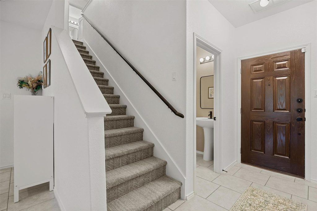2601 Chandler Creek Boulevard Unit 11