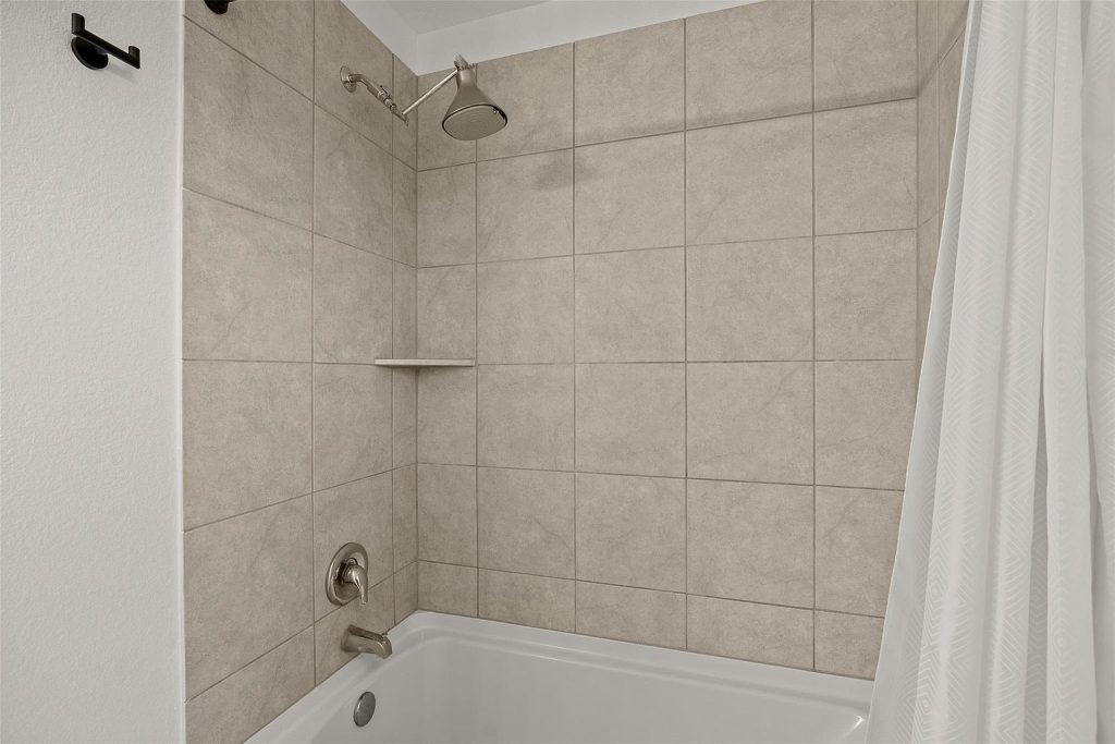 2601 Chandler Creek Boulevard Unit 11