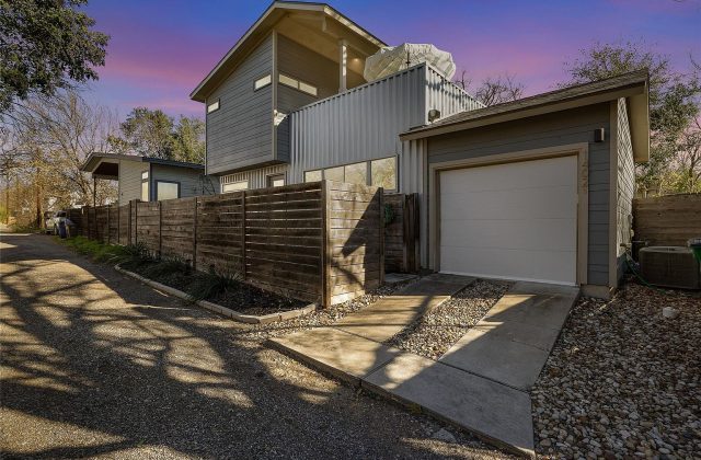 1402 Singleton Avenue #B