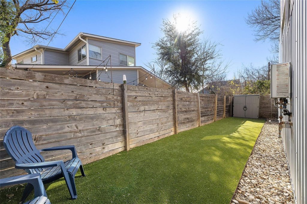 1402 Singleton Avenue #B