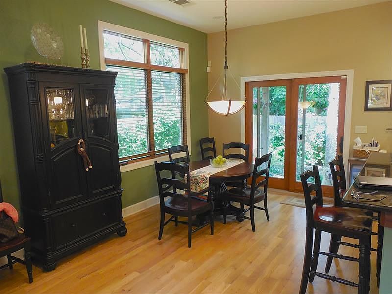2913 Cherry Lane