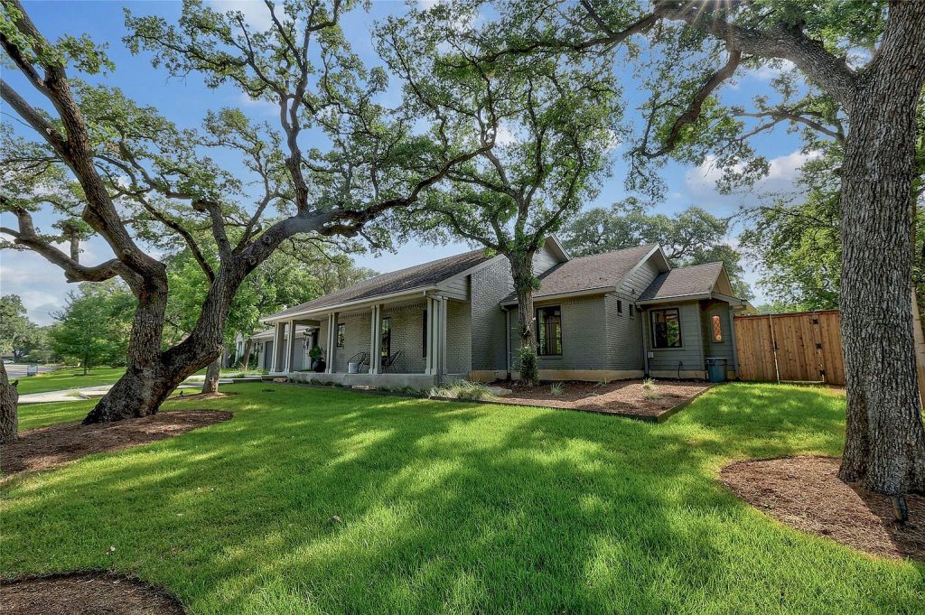 4703 Highland Terrace