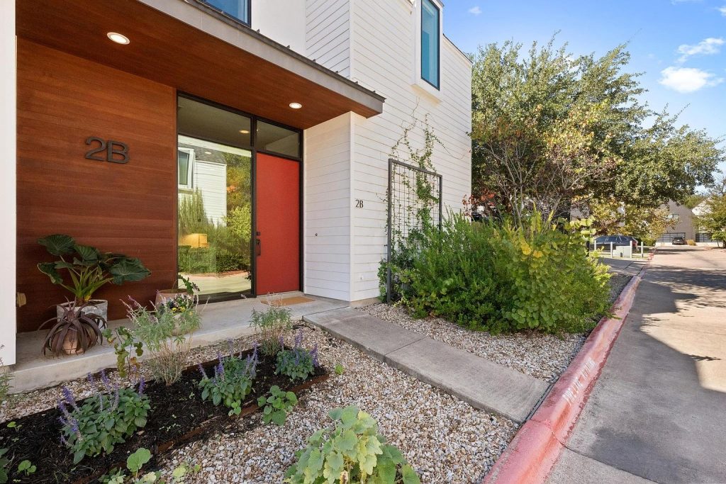 2010 Goodrich Avenue #2B