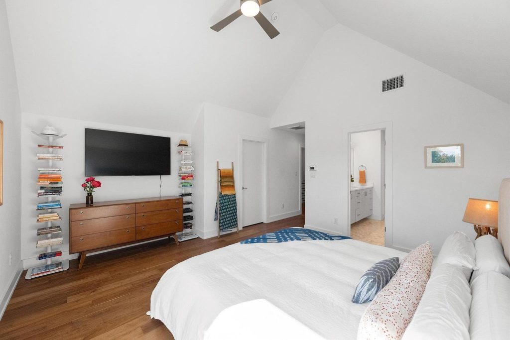 2010 Goodrich Avenue #2B