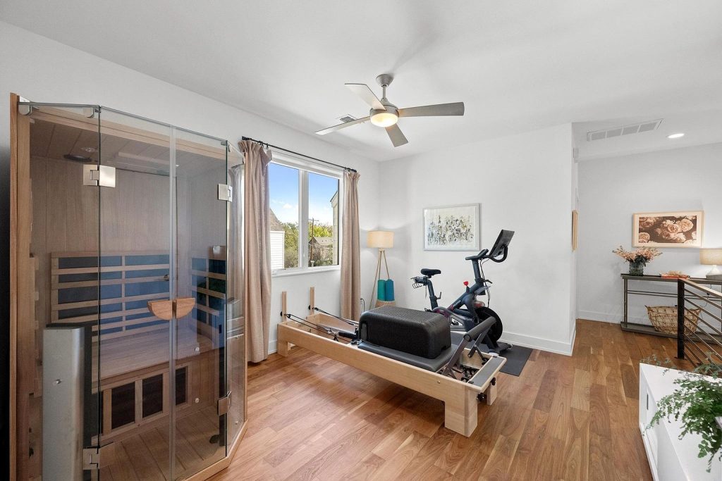 2010 Goodrich Avenue #2B