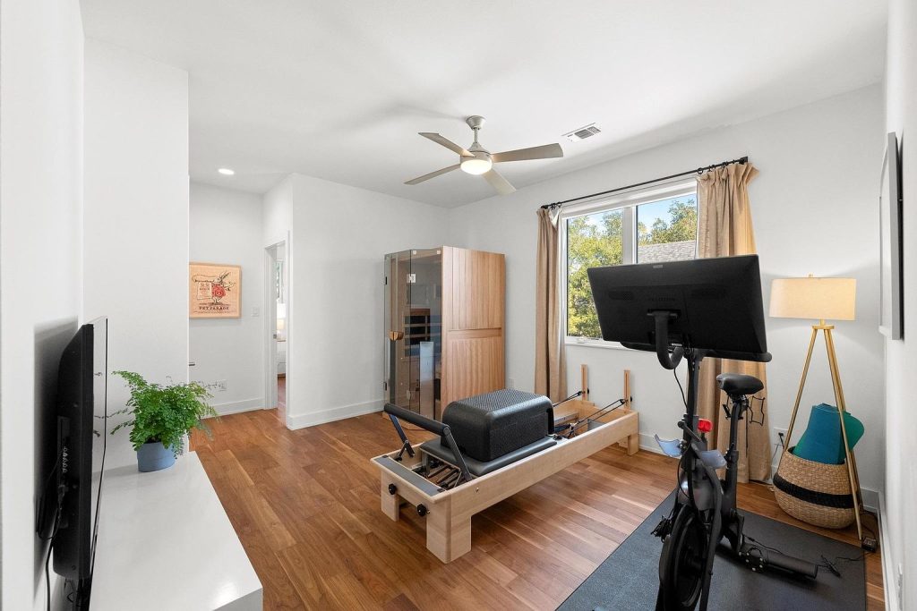 2010 Goodrich Avenue #2B