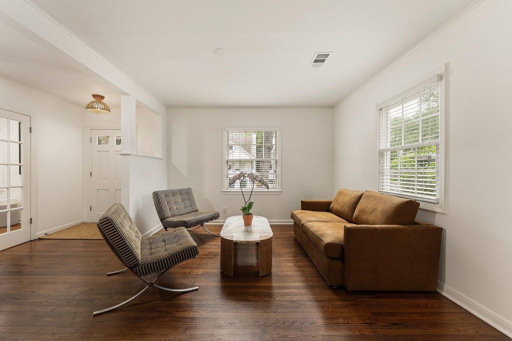 1204 W 22nd 1/2 Street