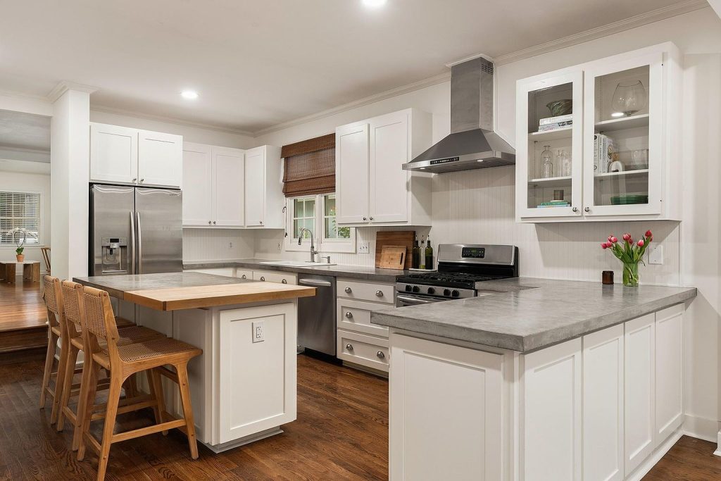 1204 W 22nd 1/2 Street