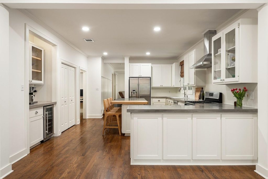 1204 W 22nd 1/2 Street