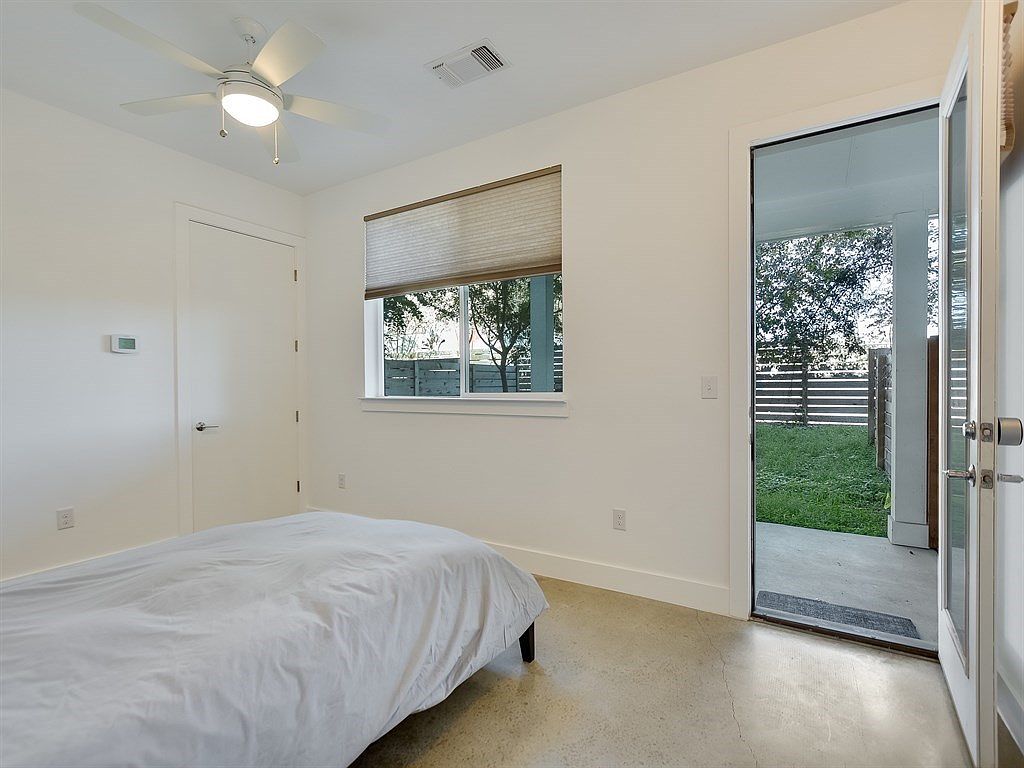 1801 E 2nd Street Unit 9