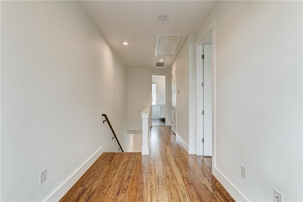 1801 E 2nd Street Unit 9