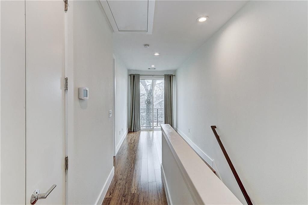 1801 E 2nd Street Unit 9