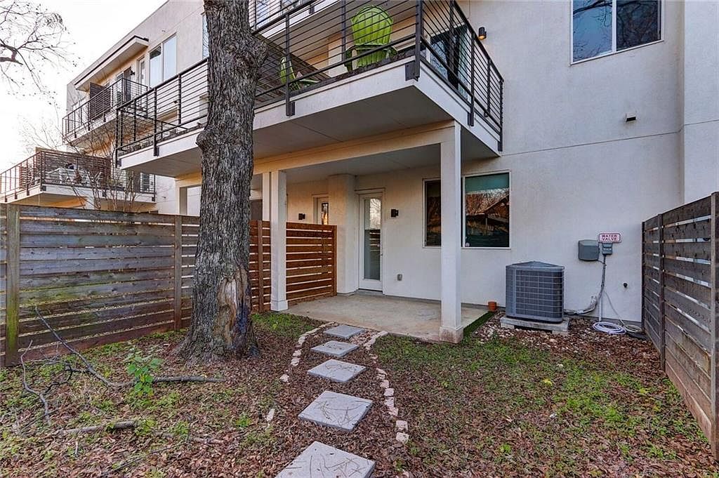 1801 E 2nd Street Unit 9