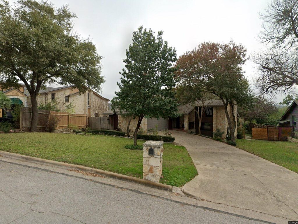 2716 Tether Trail