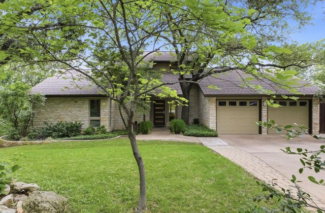 2615 Deerfoot Trail