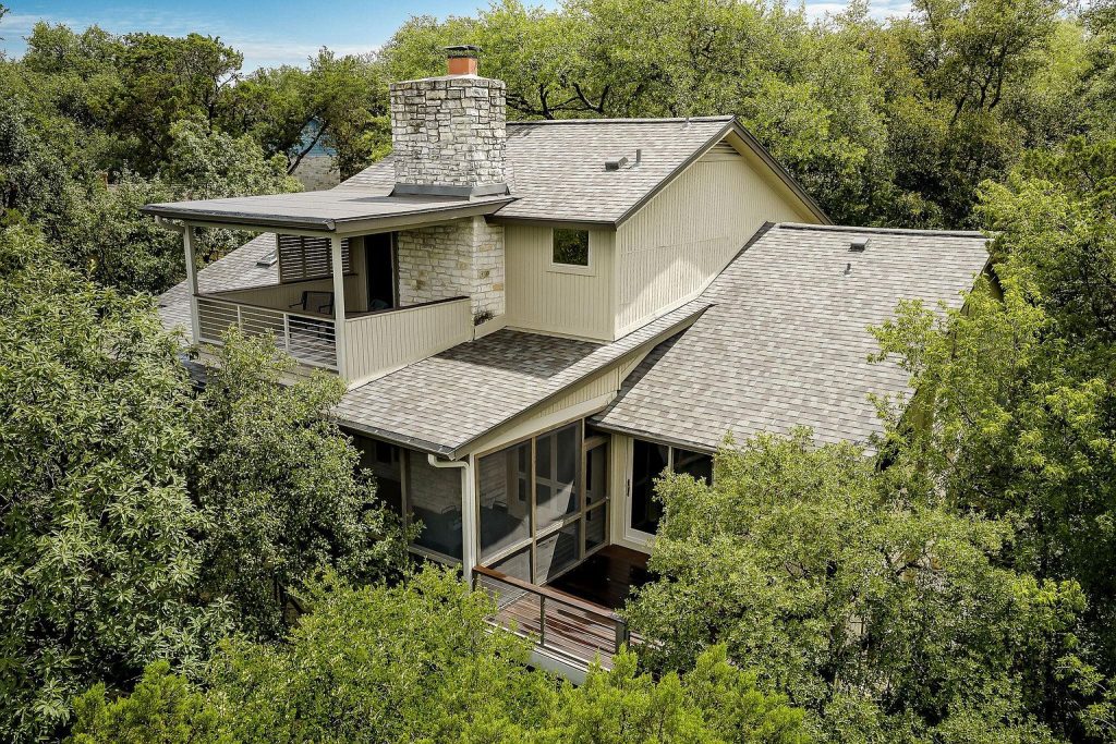 2615 Deerfoot Trail