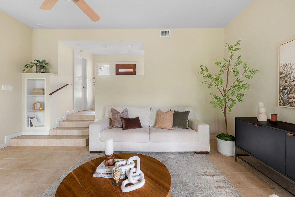2615 Deerfoot Trail