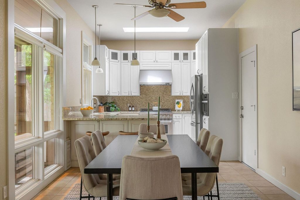 2615 Deerfoot Trail