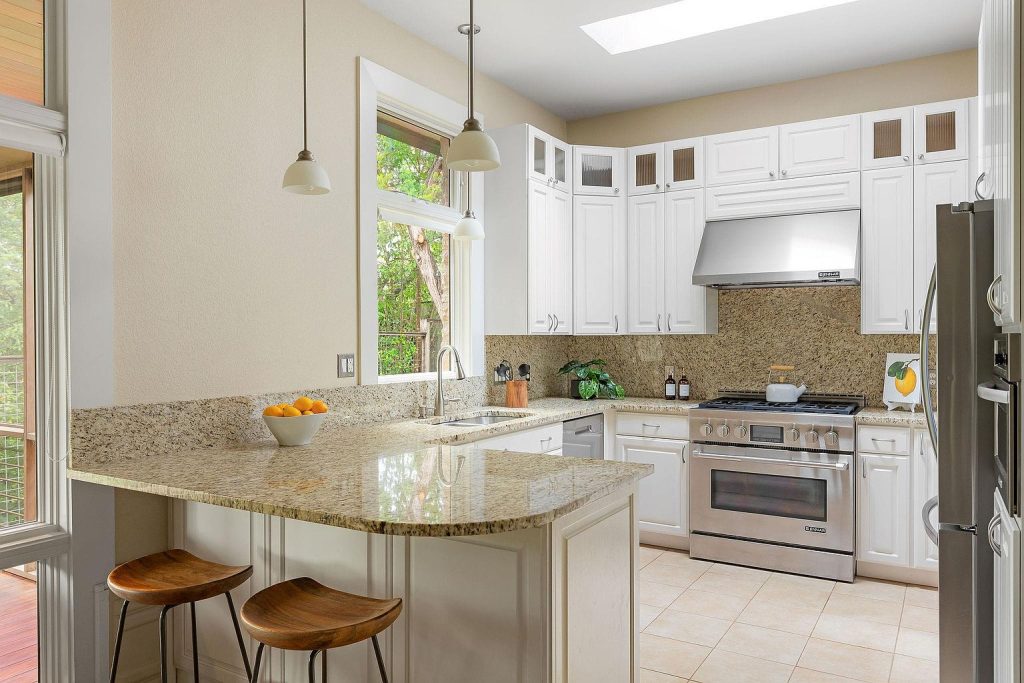 2615 Deerfoot Trail