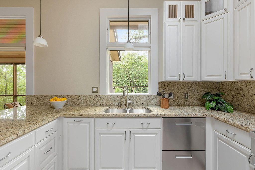 2615 Deerfoot Trail