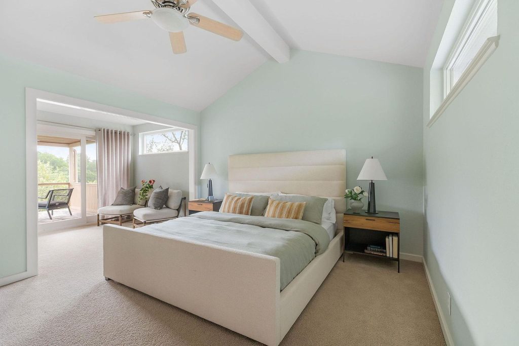 2615 Deerfoot Trail