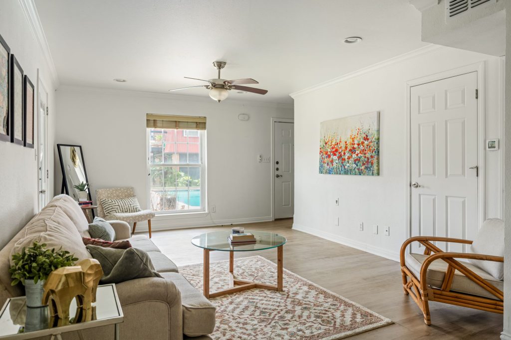 900 S Lamar Unit 201