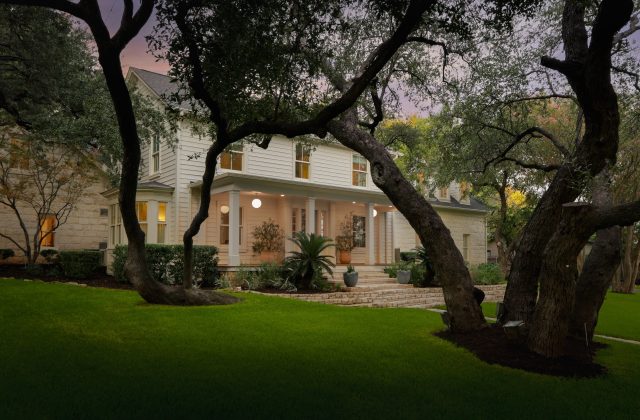 2308 Bridle Path