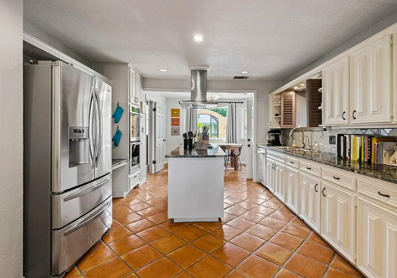 10301 La Costa Drive