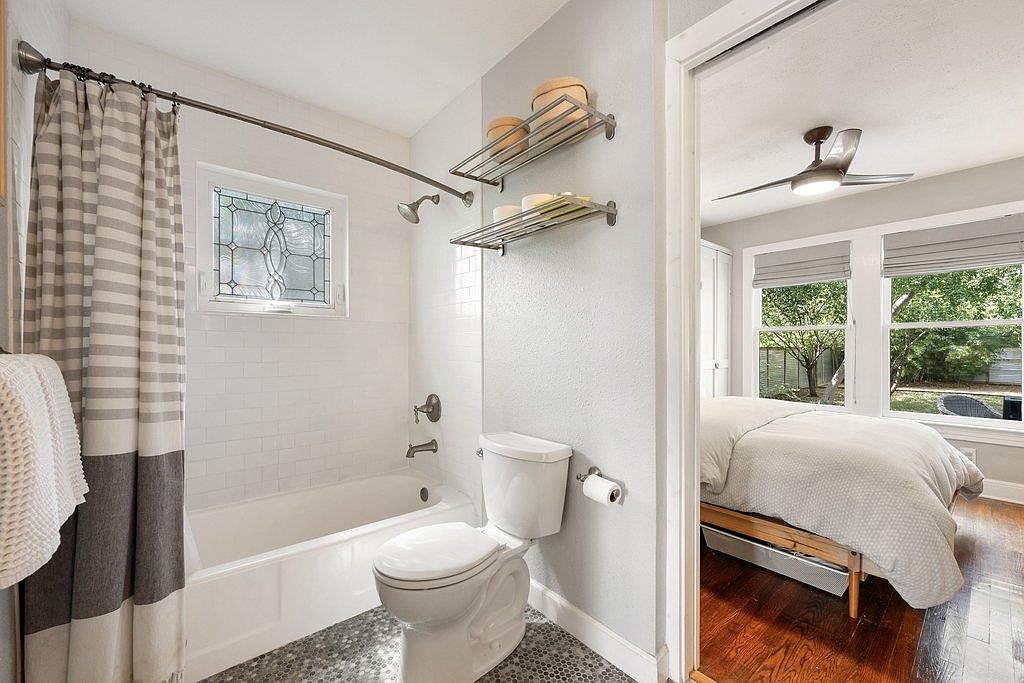 403 W 55th St