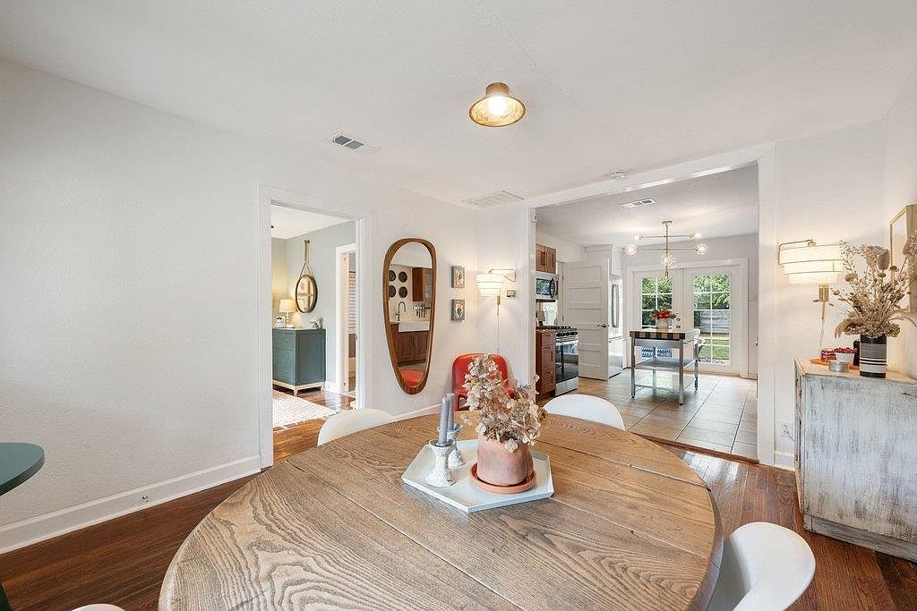 403 W 55th St